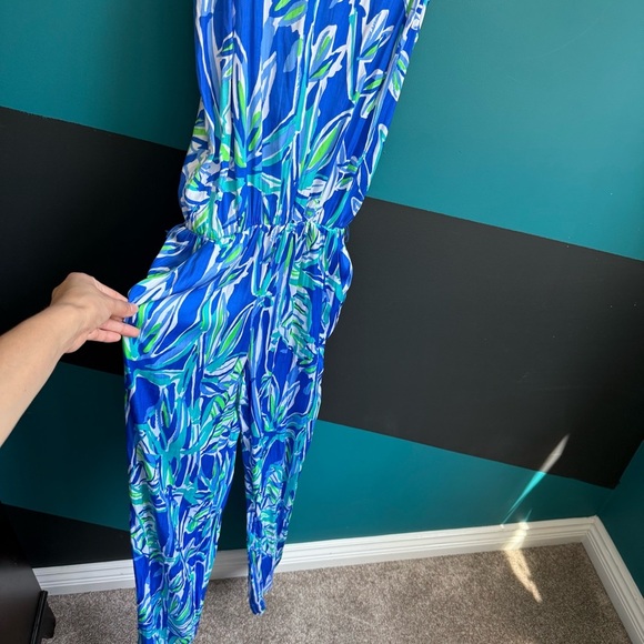 Lilly Pulitzer Blue and White Tropical Jumpsuit - Picture 13 of 13